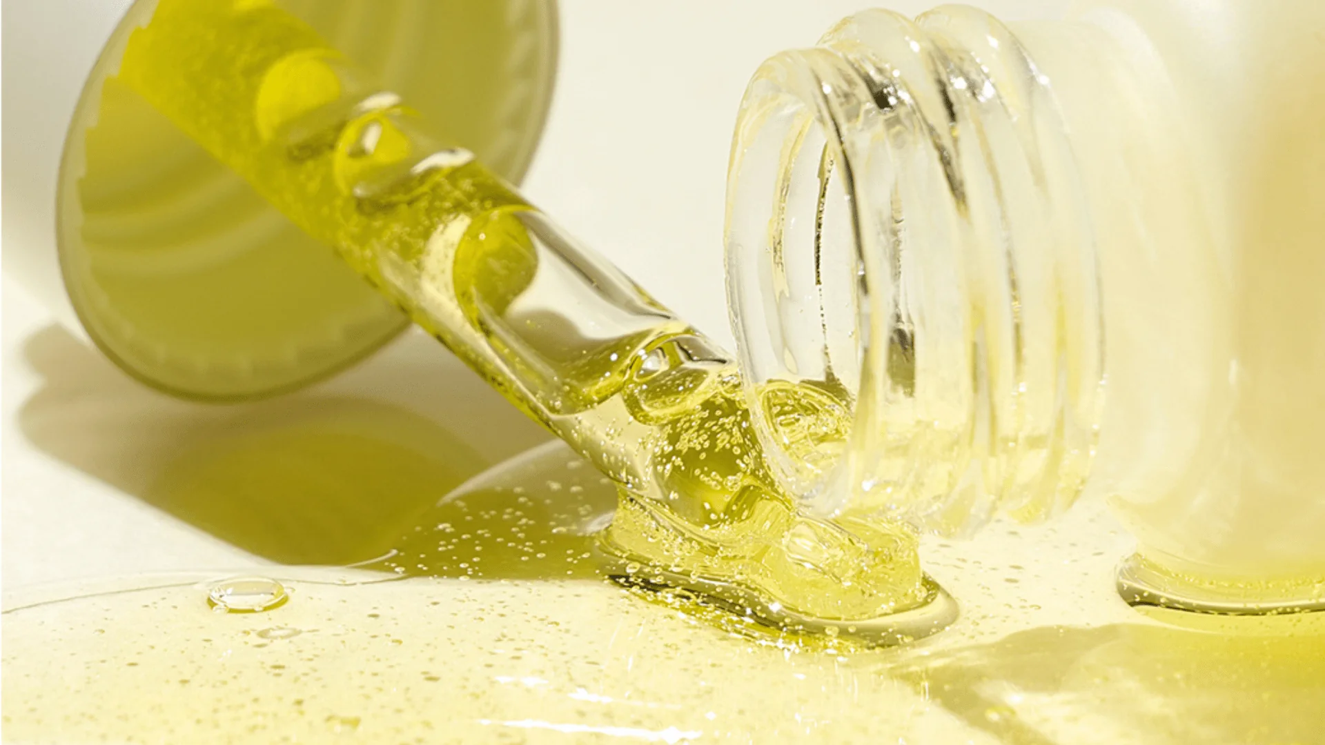 【ペプチドが肌にもたらす美容効果って?】相性の良い成分やおすすめ商品とともに徹底解説